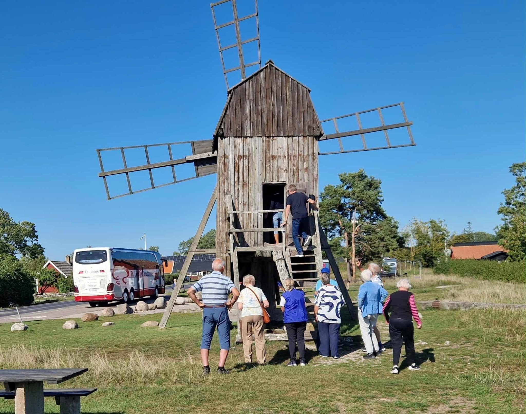 Torsdag 3. juni 2027