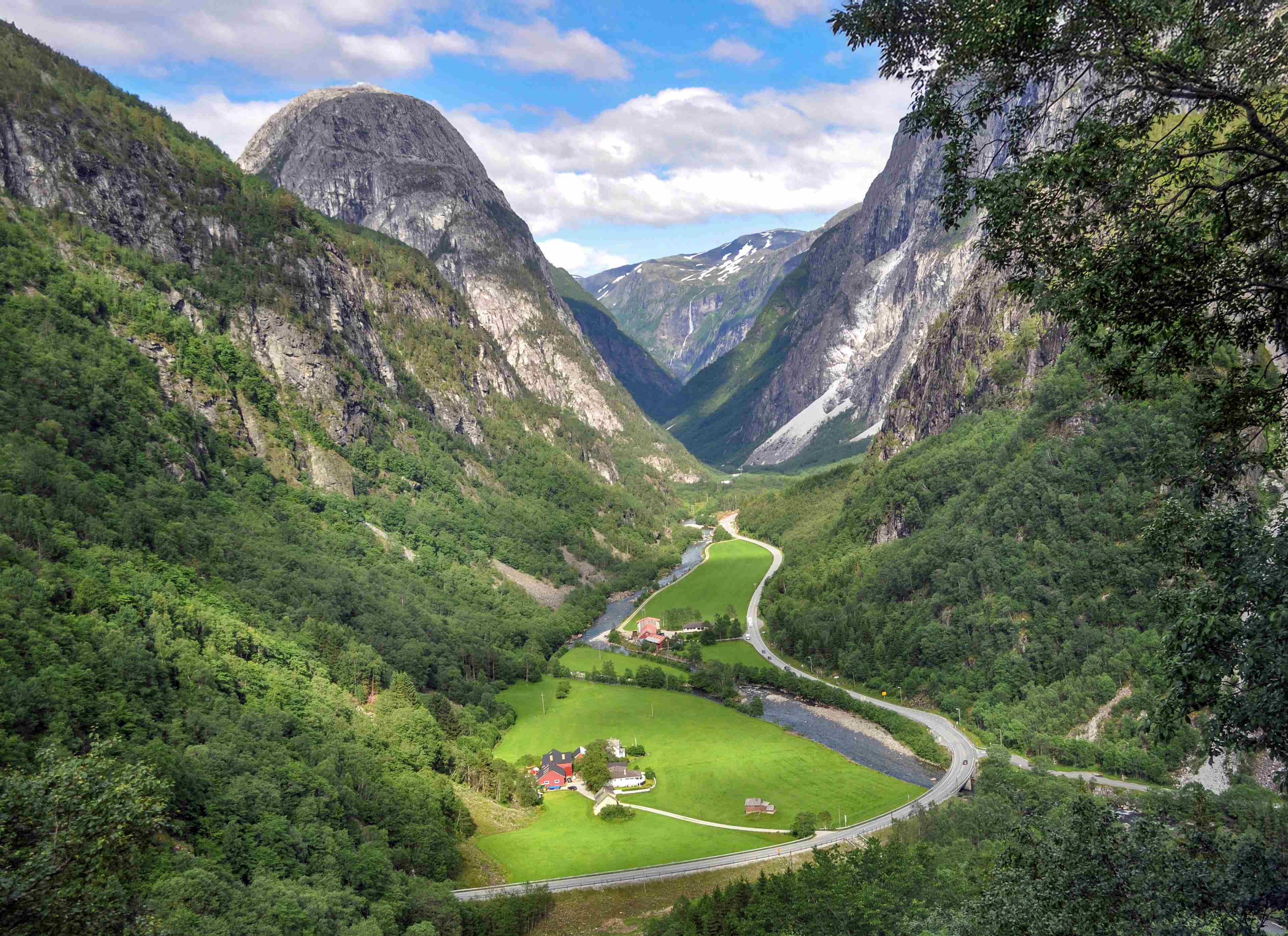 Leikanger � Fl�m - Stalheim